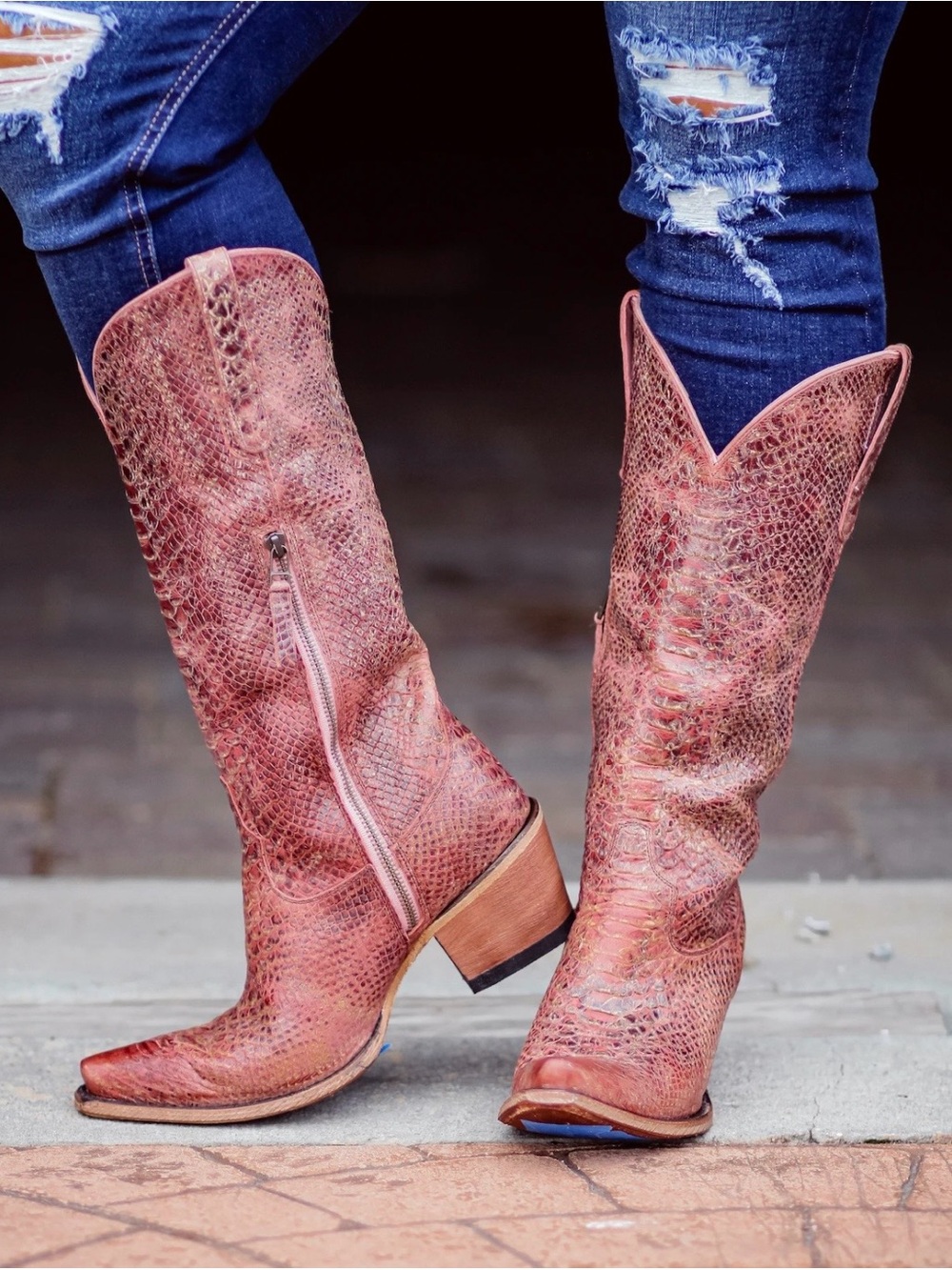 NWOT Women's desert Pink Snakeskin-Cowboy Boots with Side Zip